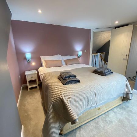 Beautiful 5 Bedroom, Amazing Water & Valley Views Dartmouth Exterior foto