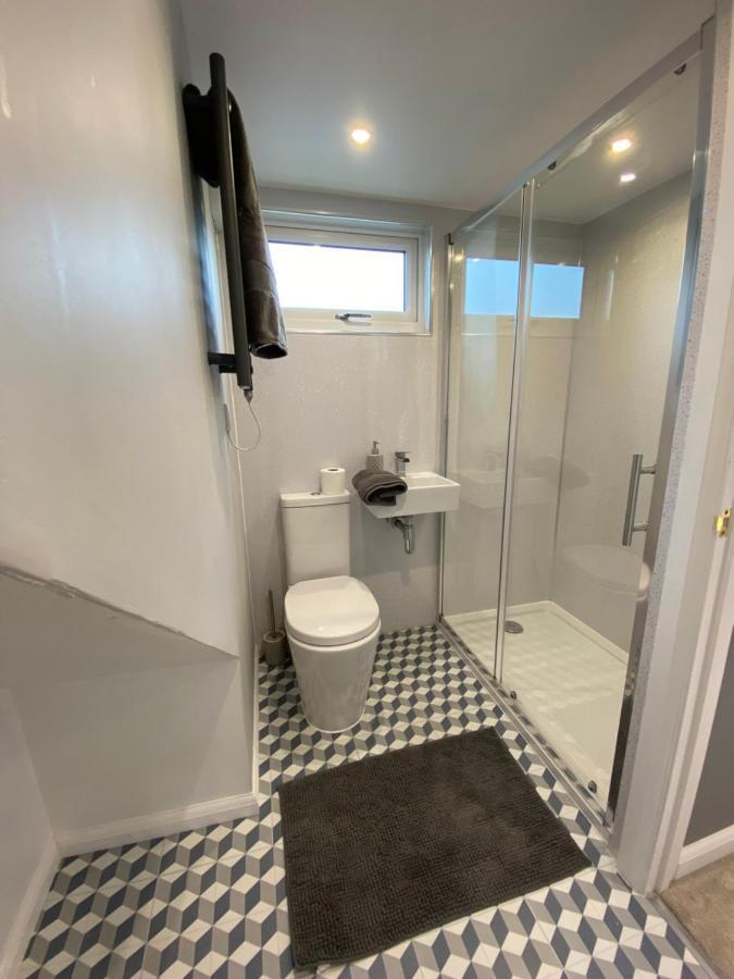 Beautiful 5 Bedroom, Amazing Water & Valley Views Dartmouth Exterior foto